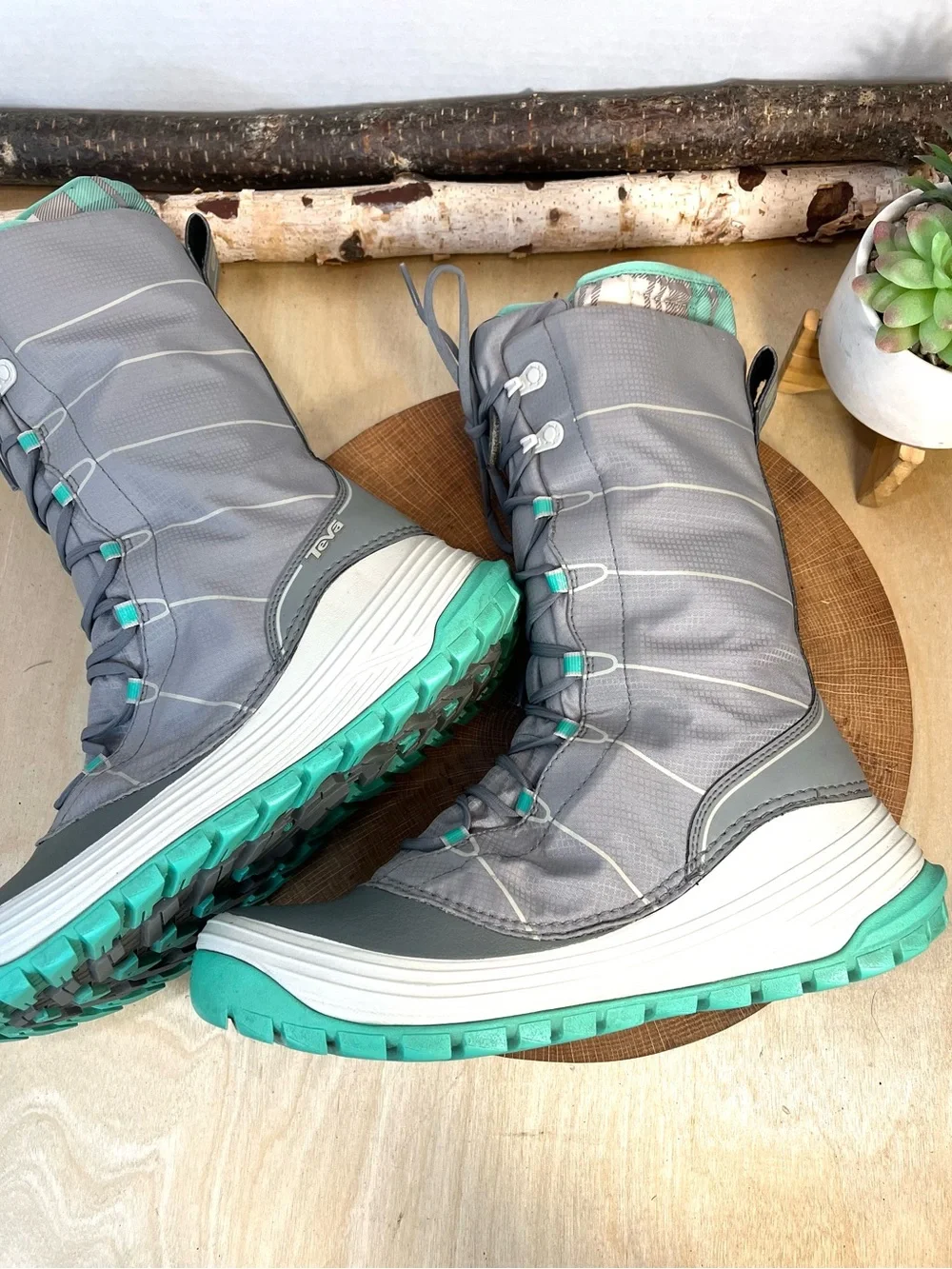 Teva Women’s Jordanelle Waterproof Winter Snow Boots Size 8